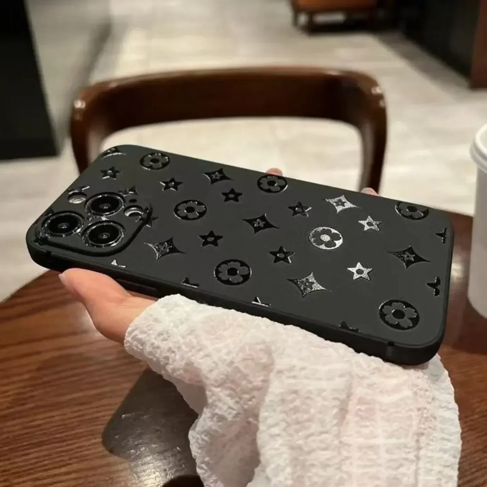 Soft Silicone Case For iPhone  – Phone Cases Dior Bewertung und Preis